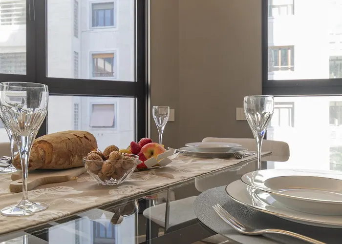 San Babila Duomo View With Shared Rooftop Terrace