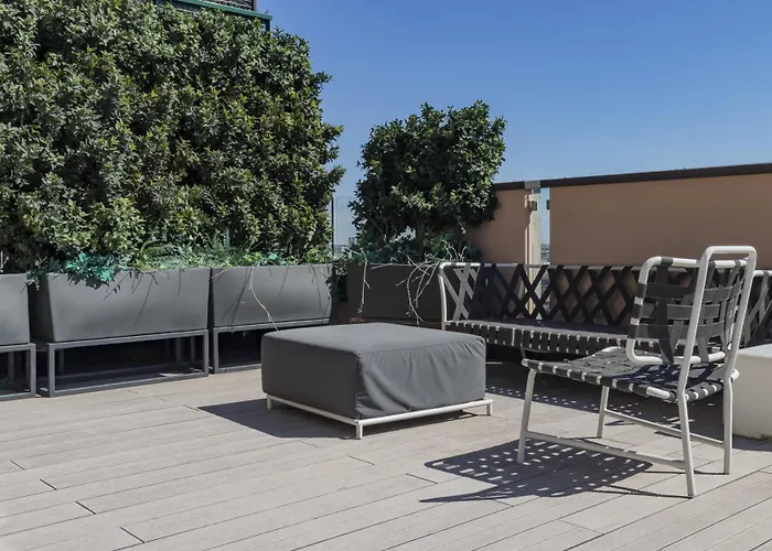 San Babila Duomo View With Shared Rooftop Terrace