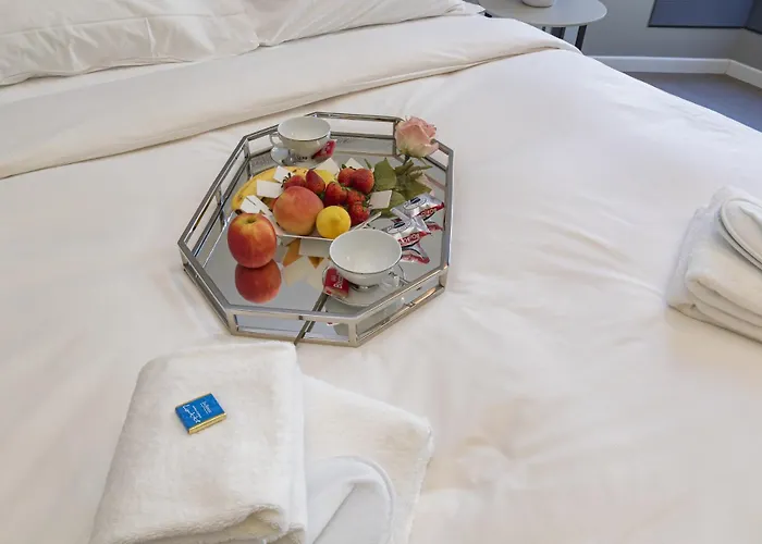 San Babila Duomo View With Shared Rooftop Terrace Appartamento Milano