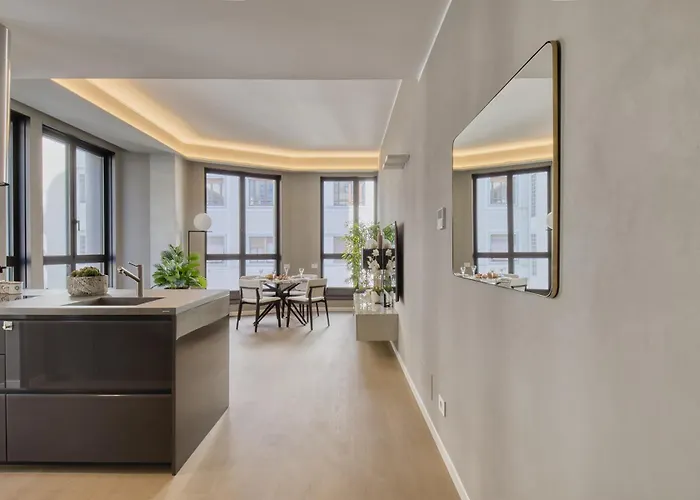 Appartamento San Babila Duomo View With Shared Rooftop Terrace