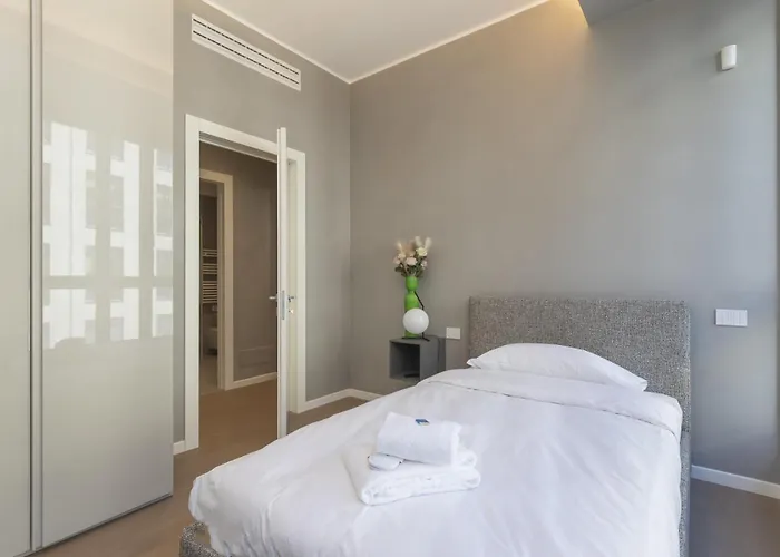 San Babila Duomo View With Shared Rooftop Terrace * Milano