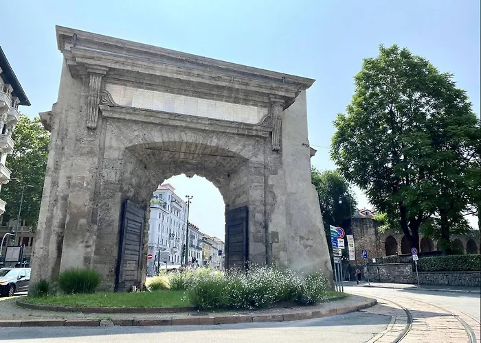 Wonderful Downtown Apartment-hd Netflix, King-size Bed, Two Minutes' Walk From Metro Mailand