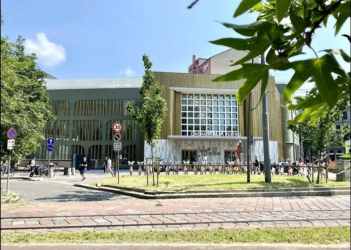 Wonderful Downtown Apartment-hd Netflix, King-size Bed, Two Minutes' Walk From Metro * Milano