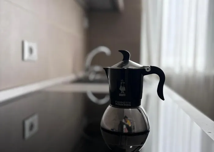 Bilocale In Bande Nere-metro Rossa Duomo *