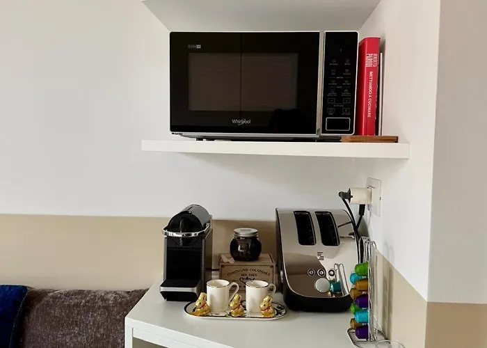 Апартаменты Casa Estia - Mico, Fiera Milano, Citylife, San Siro, Metro 2 Min - Refined Historic *