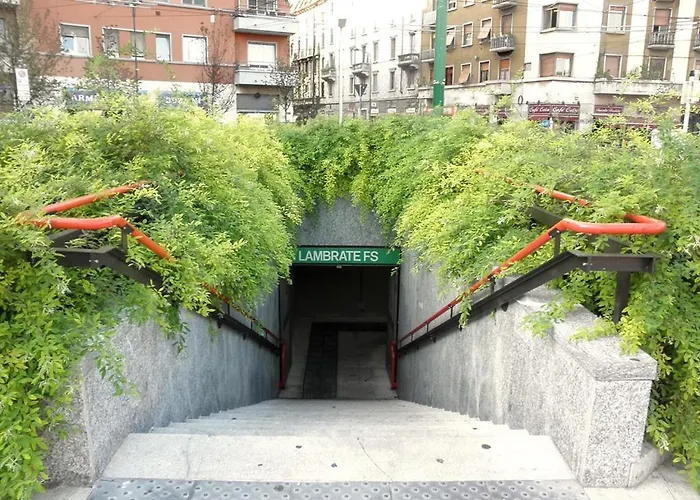 'music Home' 15mincentral Station - Linateairport - Metro Milano