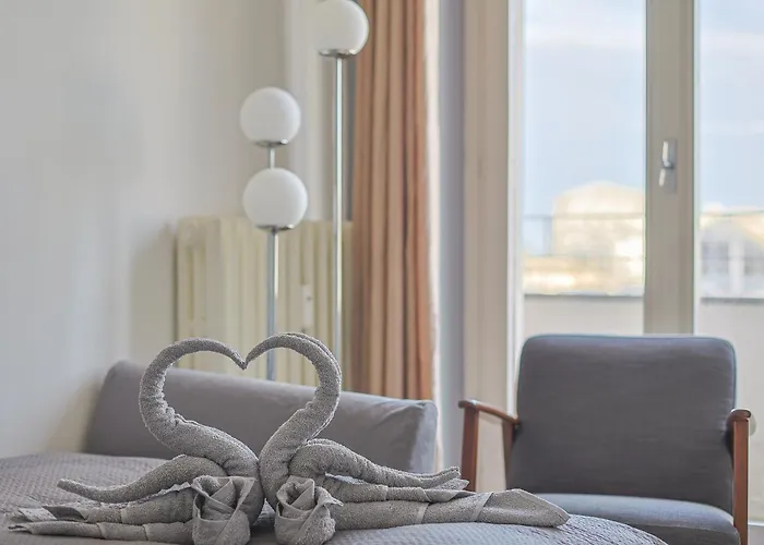 La Vista Sulla Citta - 8vo Piano Attico Mozzafiato * Mediolan