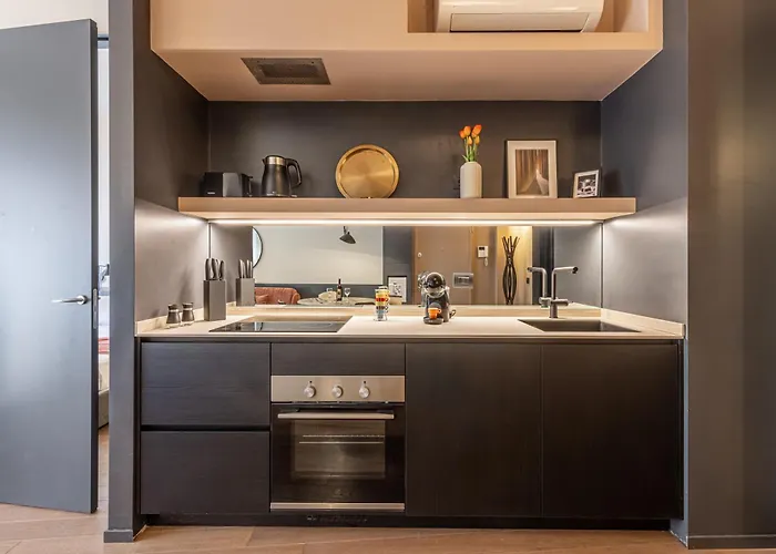 Zuretti Modern Comfort Near Station *