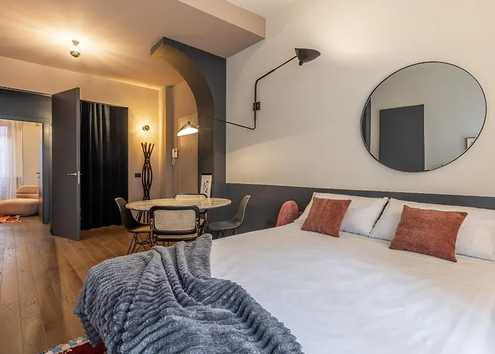 Zuretti Modern Comfort Near Station *