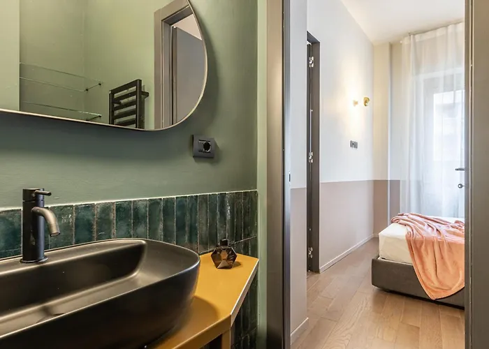 Zuretti Modern Comfort Near Station Appartement Milan