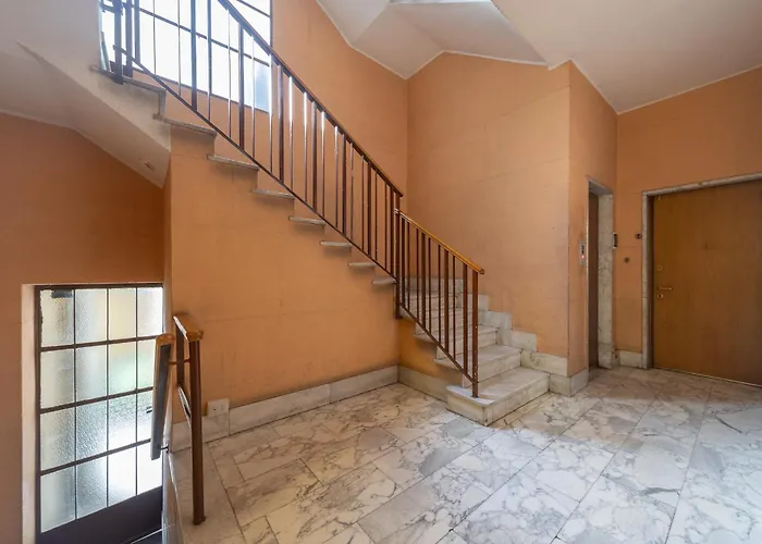 La Vista Sulla Citta - 8vo Piano Attico Mozzafiato Mediolan