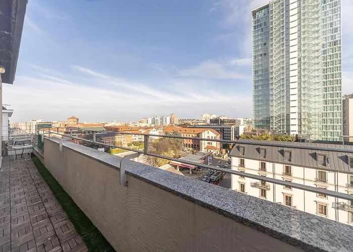 Apartament La Vista Sulla Citta - 8vo Piano Attico Mozzafiato