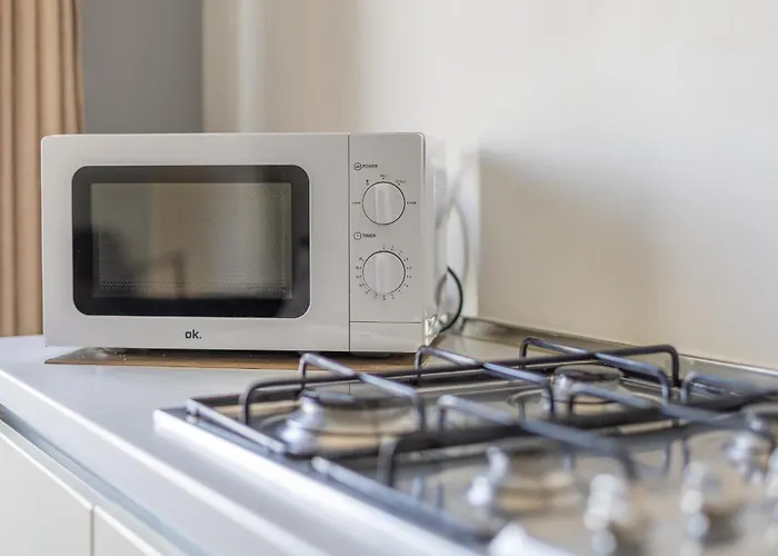 La Vista Sulla Citta - 8vo Piano Attico Mozzafiato Mediolan