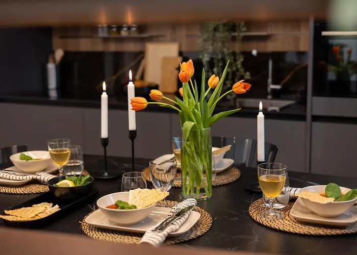 The Golden Retreat - San Babila Duomo Apartman Milánó