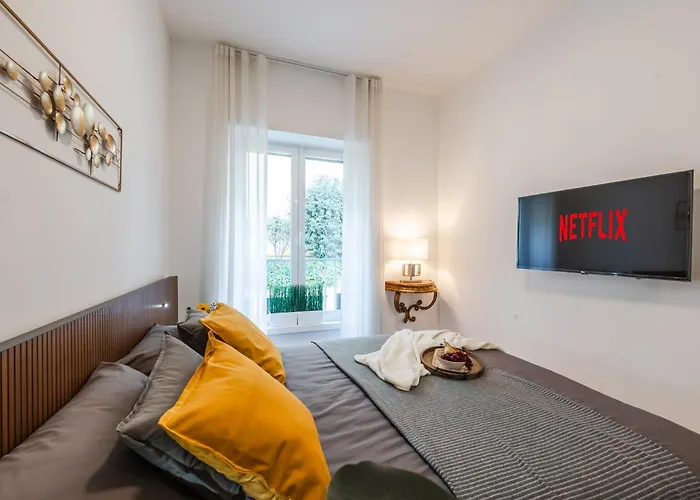 The Golden Retreat - San Babila Duomo