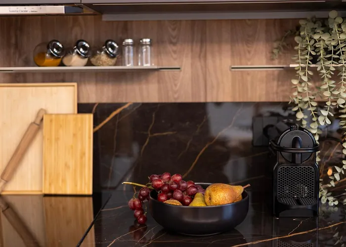 The Golden Retreat - San Babila Duomo *