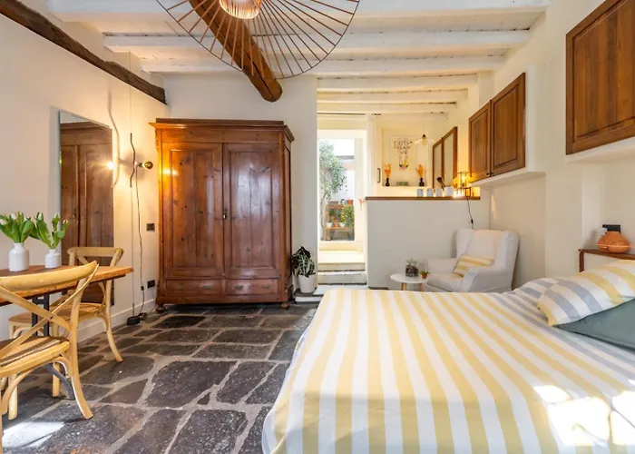 דירה Navigli Authentic Charm In A Historic