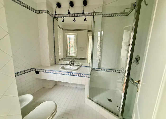 Brand New Near Center * Milano