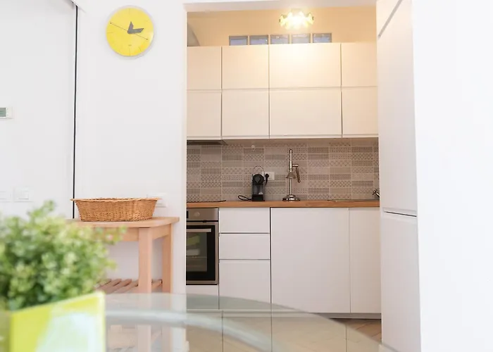 Cozy With A Large Terrace Porta Romana Milano