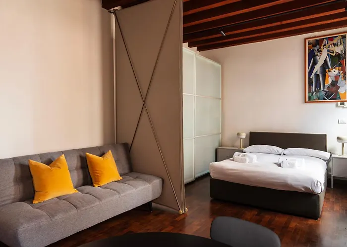 Youhosty - Anfiteatro 12 Apartman Milánó