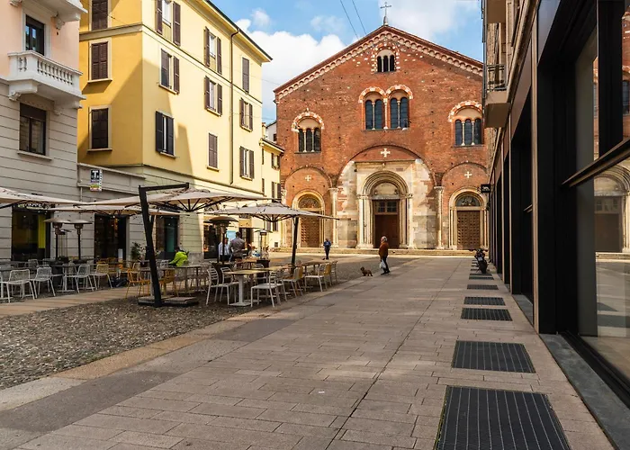 Youhosty - Anfiteatro 12 *