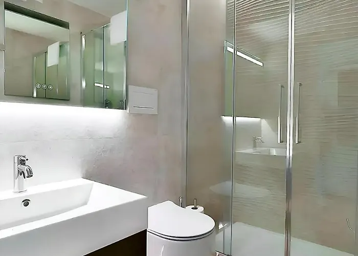 Sottocorno White, Historic Center, Apartment Milan