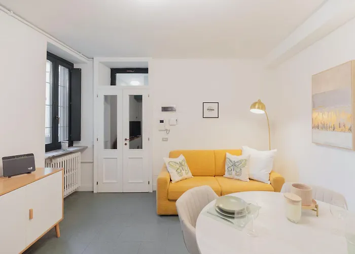Gohost - Stylish And Charming Flat Between Navigli And Duomo Apartment