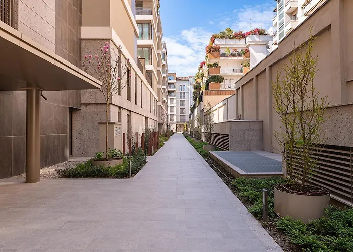 A New Futuristic Habitat! *