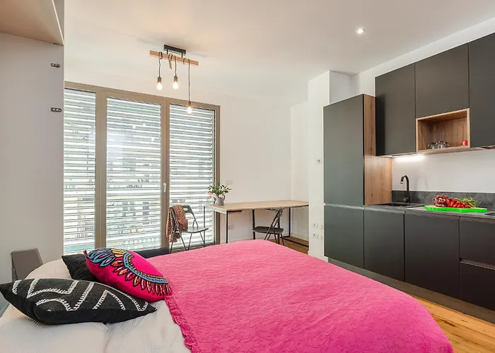 Apartamento A New Futuristic Habitat!