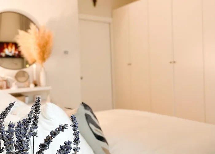 Lejlighed New Quiet And Design In The Heart Of *