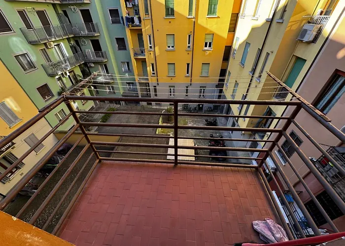 アパート Kibilu - Bilocale Citta Studi, San Raffaele, Linate ミラノ