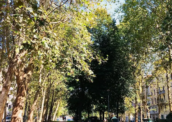 Milan, Cozy Flat In Porta Venezia Milano