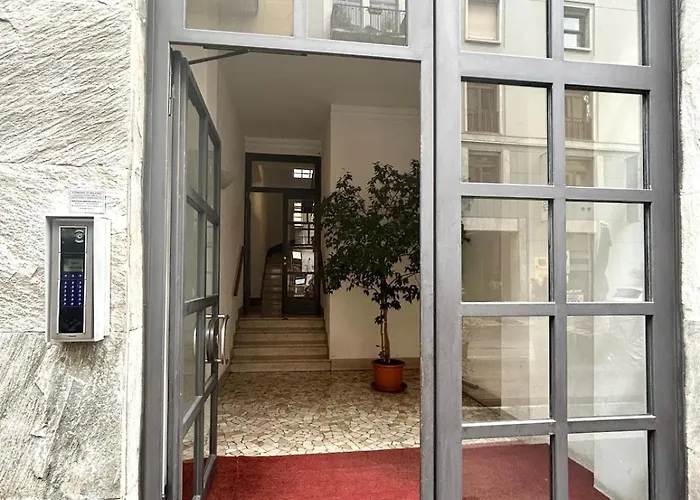 Voltaottosuite - Comfort And Elegance In Moscova * Mediolan