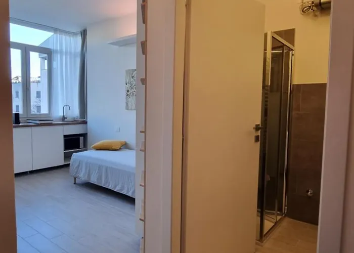 Apartament Luminoso Monolocale Mm3 Dergano Sky Legnone Mediolan