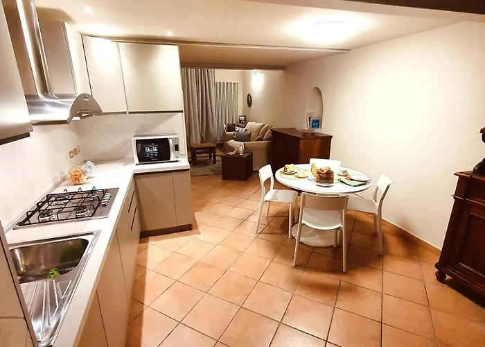 Comfortable 6 Min From Station