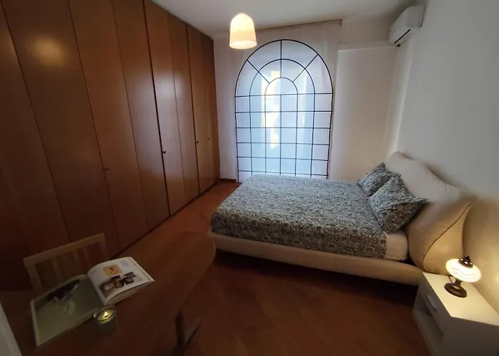 Costanza In Giallo *