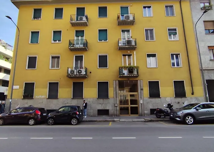 Costanza In Giallo Apartman