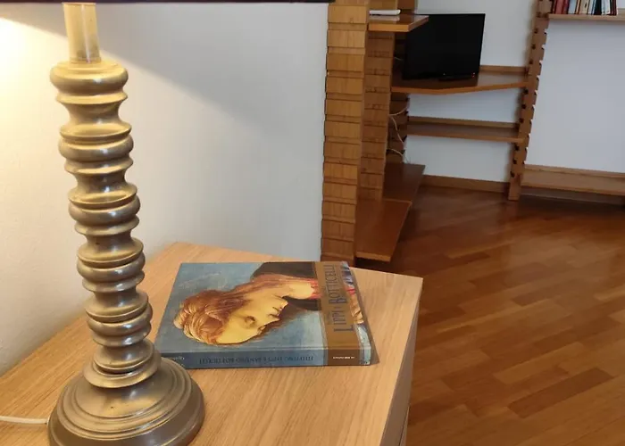 Costanza In Giallo Apartman Milánó