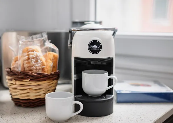 New - Modern And Bright - Wi-fi, A-c - 4 Seats Daire Milano