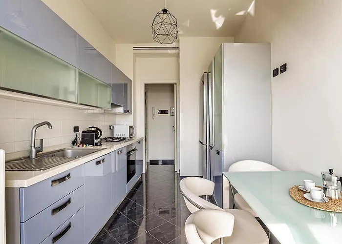 Ampio Trilocale Panoramico Ad Arco Della Pace *