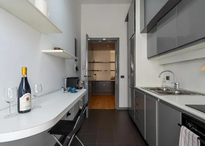 Italianflat - Elegant Flat With Balcony M4 Tricolore - 7 Pax Apartment Milan