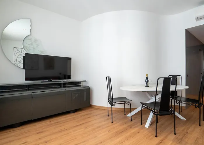 Apartment Italianflat - Elegant Flat With Balcony M4 Tricolore - 7 Pax Milan