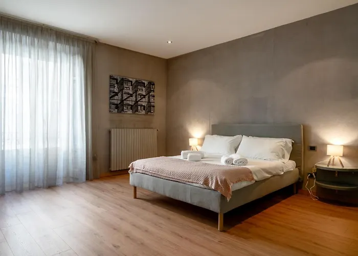 Italianflat - Elegant Flat With Balcony M4 Tricolore - 7 Pax Milan