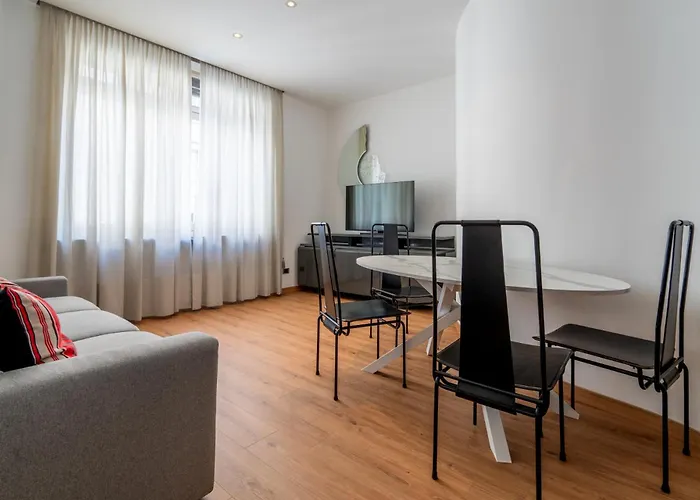 Apartment Italianflat - Elegant Flat With Balcony M4 Tricolore - 7 Pax *