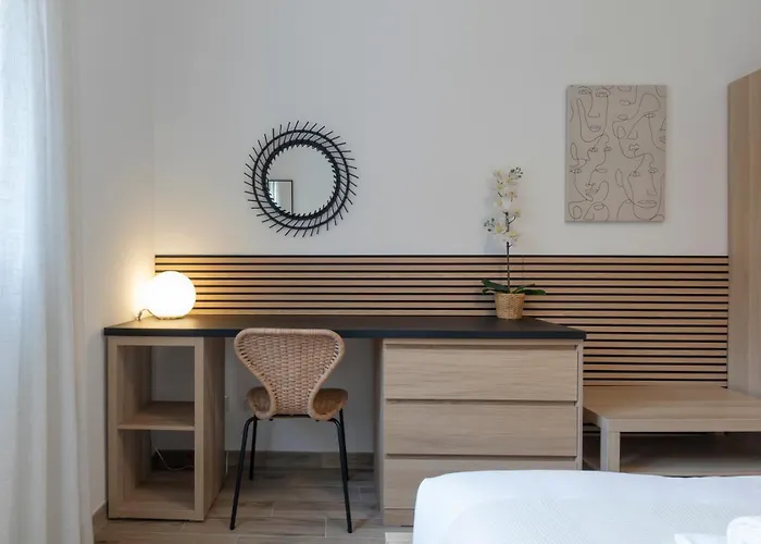 Metro Line 1 Free Parking * Milánó