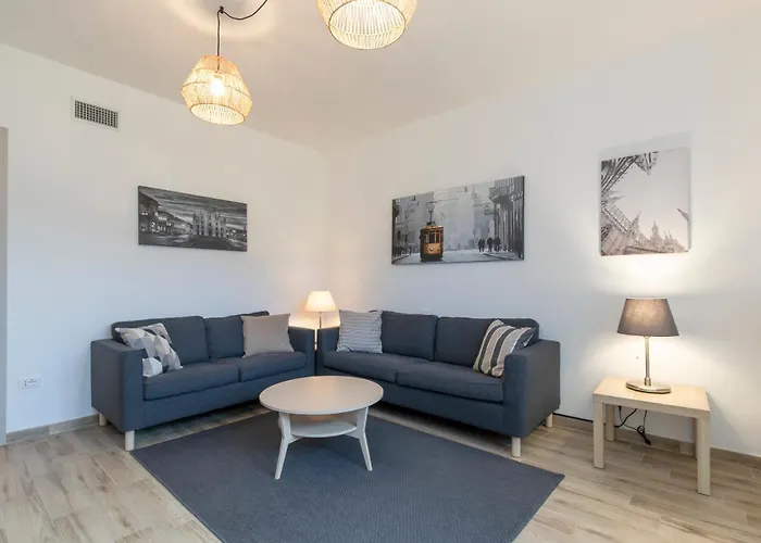 Metro Line 1 Free Parking * Milánó