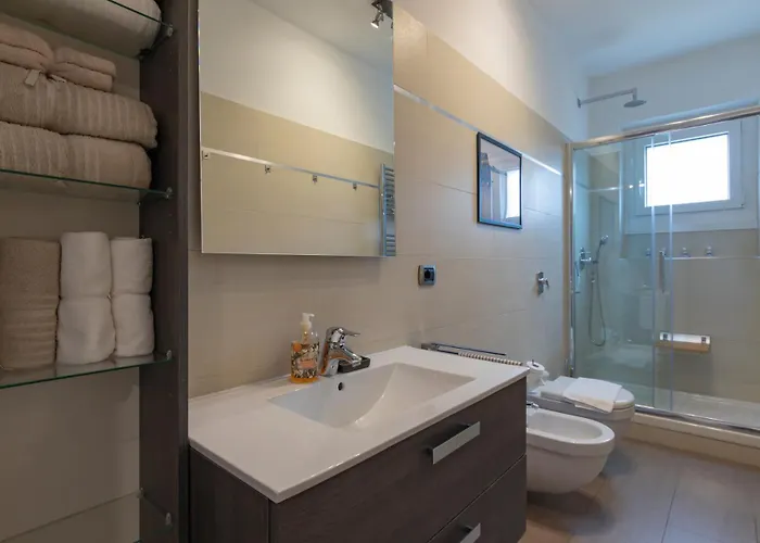 Metro Line 1 Free Parking * Milánó