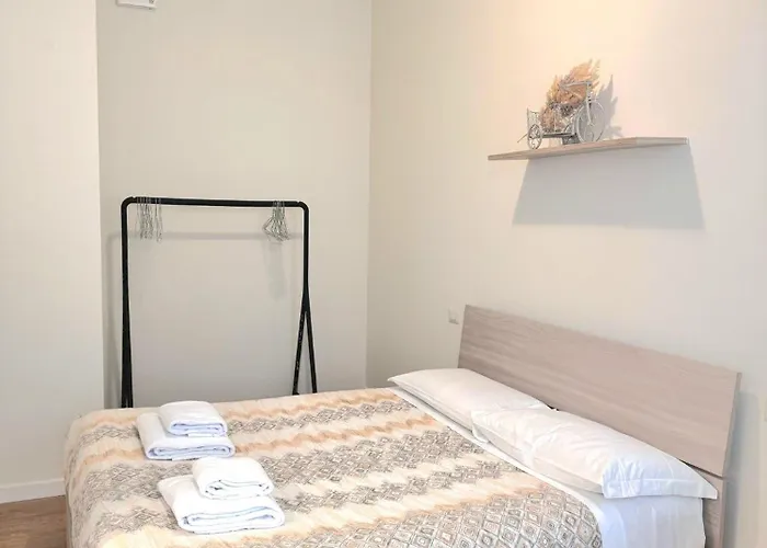 Metro M1- Fiera Citylife Duomo 10 Min Ac Wi-fi Apartment