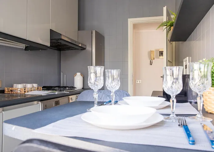 Ampio Ed Elegante - 2 E 2 Bagni Apartament *