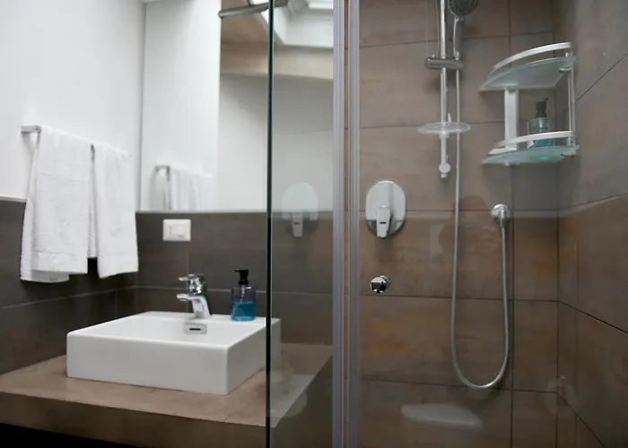 Dingo's House - 5 Minutes From M3